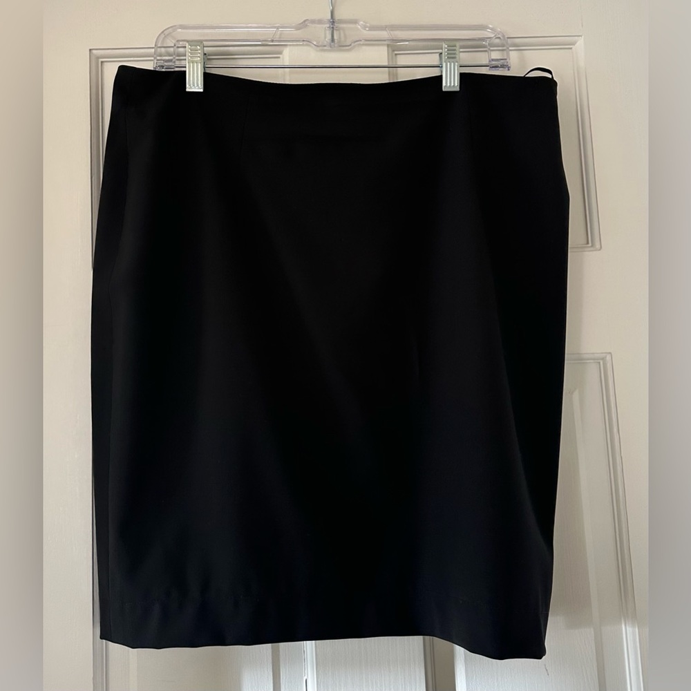 Boss by Hugo Boss - Classic Black Women's Skirt